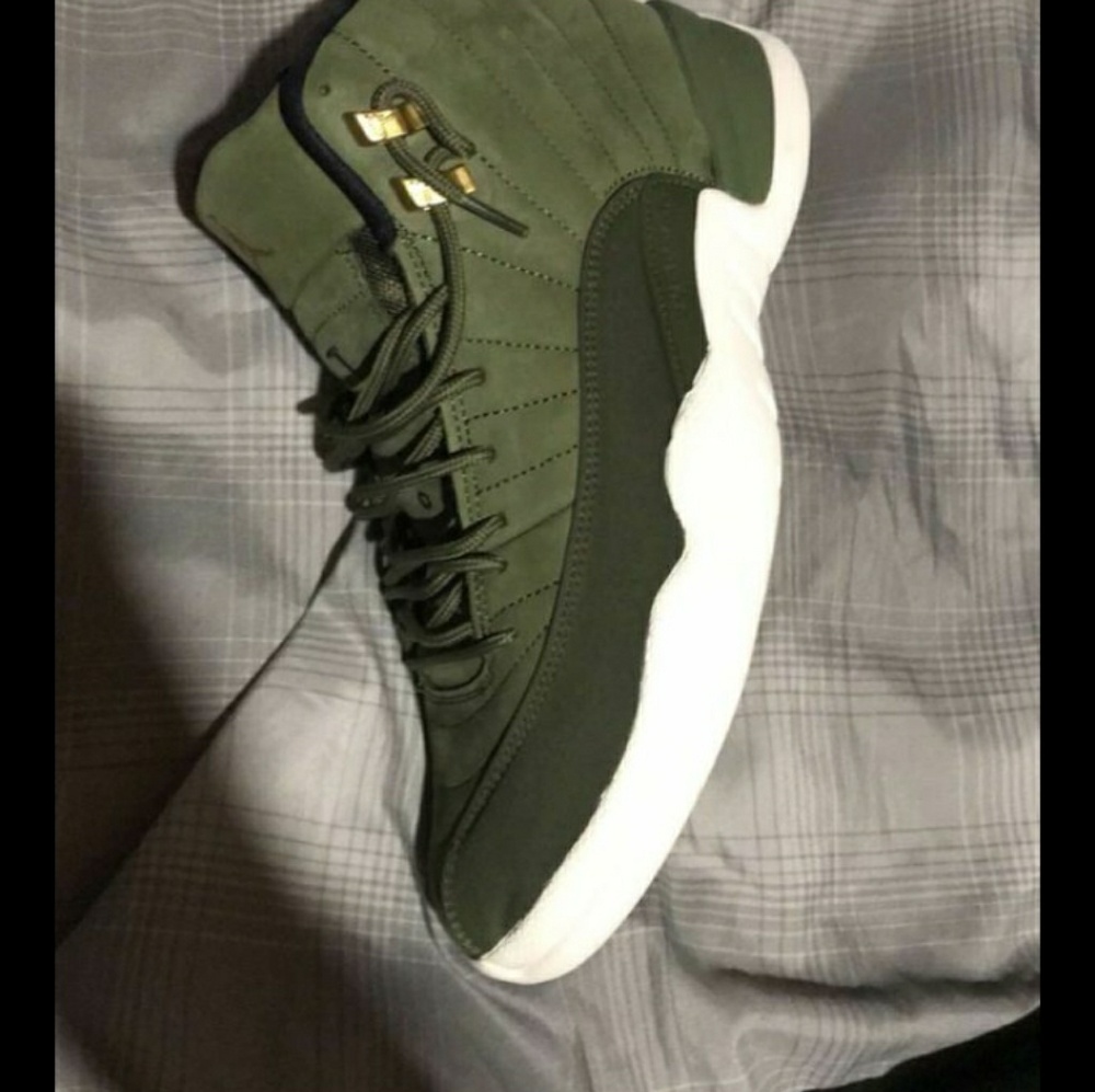 Jordans - Picture 2 of 4